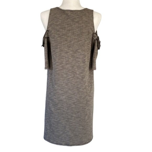 LC Lauren Conrad Cold-Shoulder Ruffle Knit Shift Dress Short Sleeve Scoop Neck - Picture 6 of 15